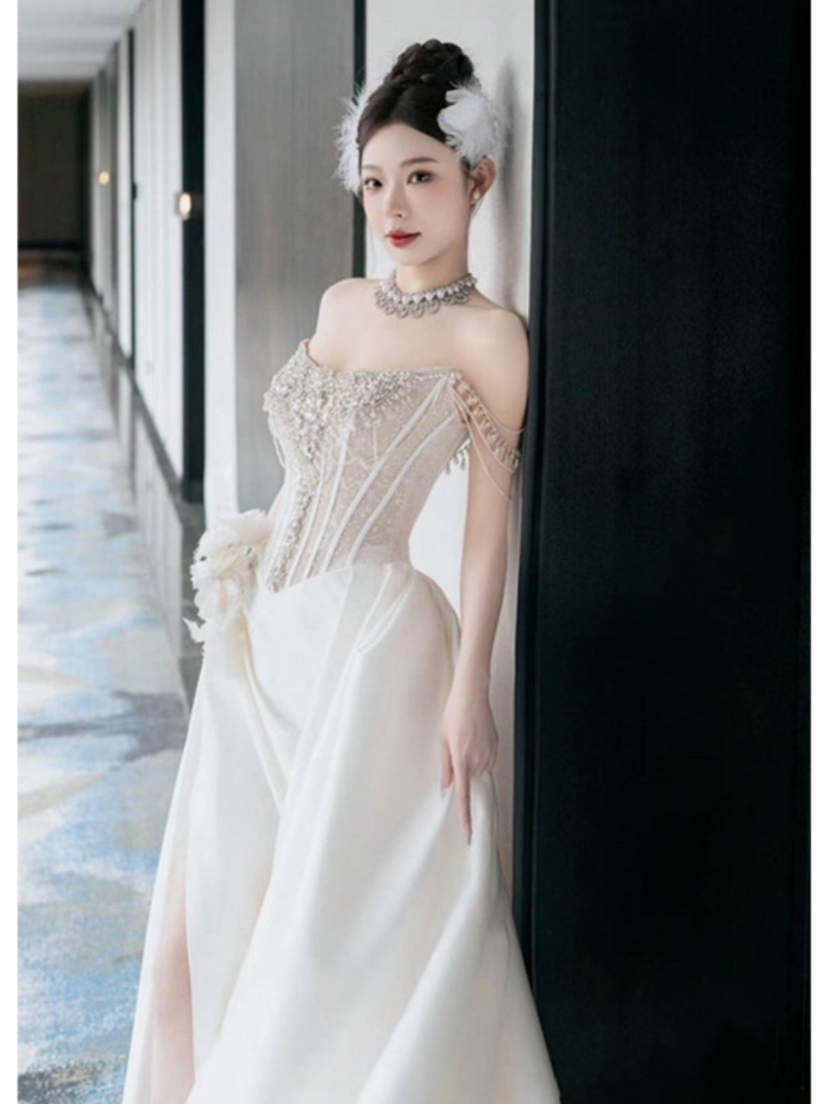 Elegant Off-Shoulder Sleeveless Wedding Dress